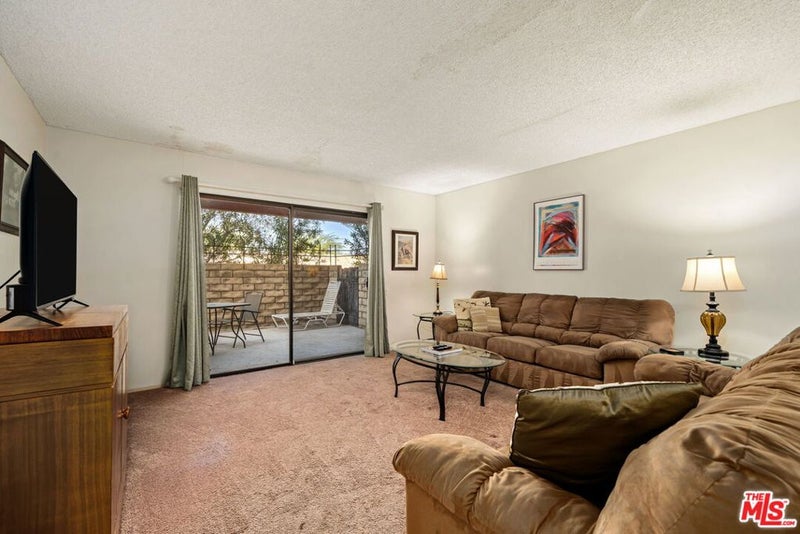 1409 N Sunrise Way 45
