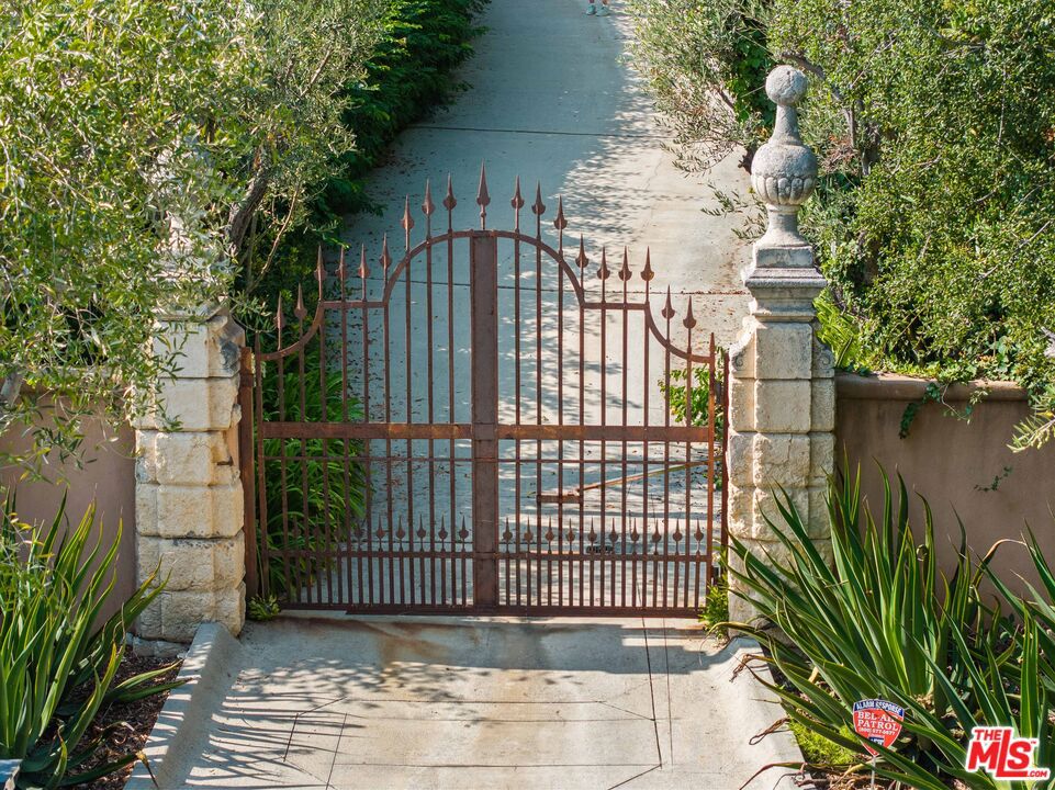 1255 Delresto Drive