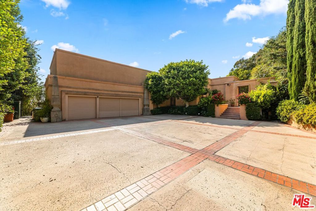 1255 Delresto Drive