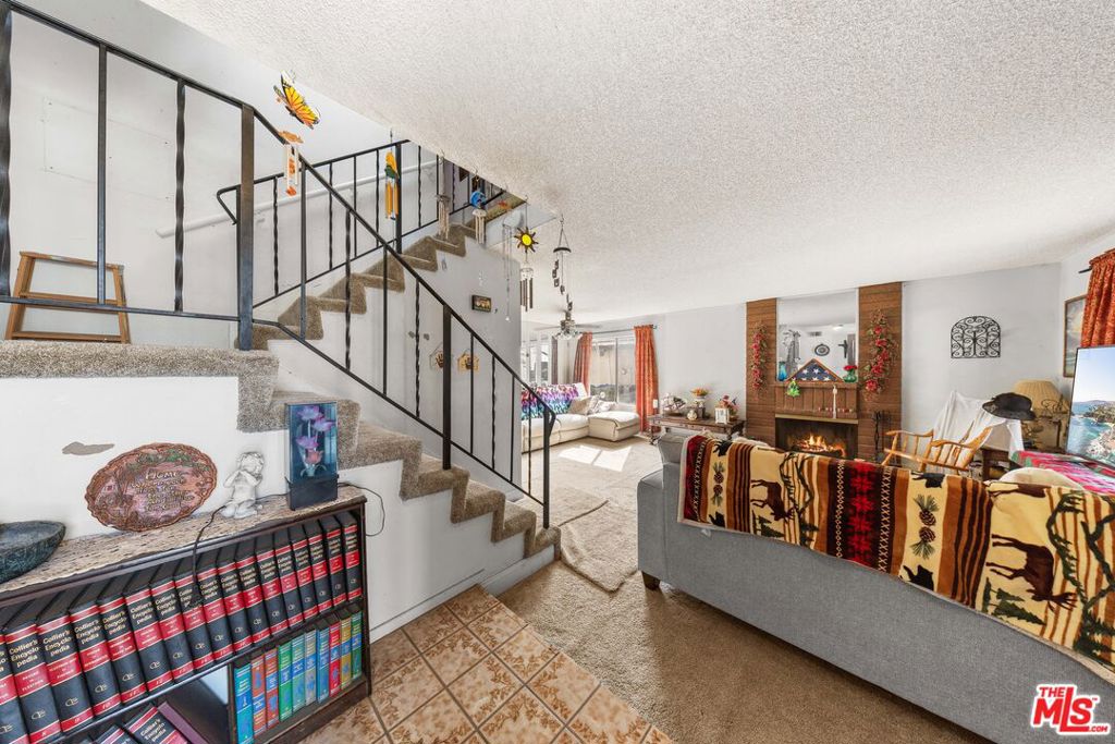 1574 Ridge Crest Court