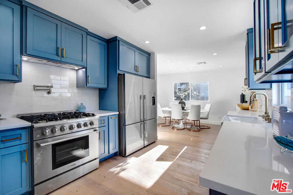 4130 Mclaughlin Avenue