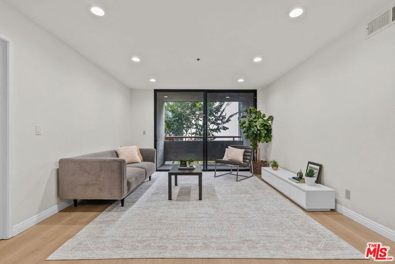 222 S Central Avenue 224