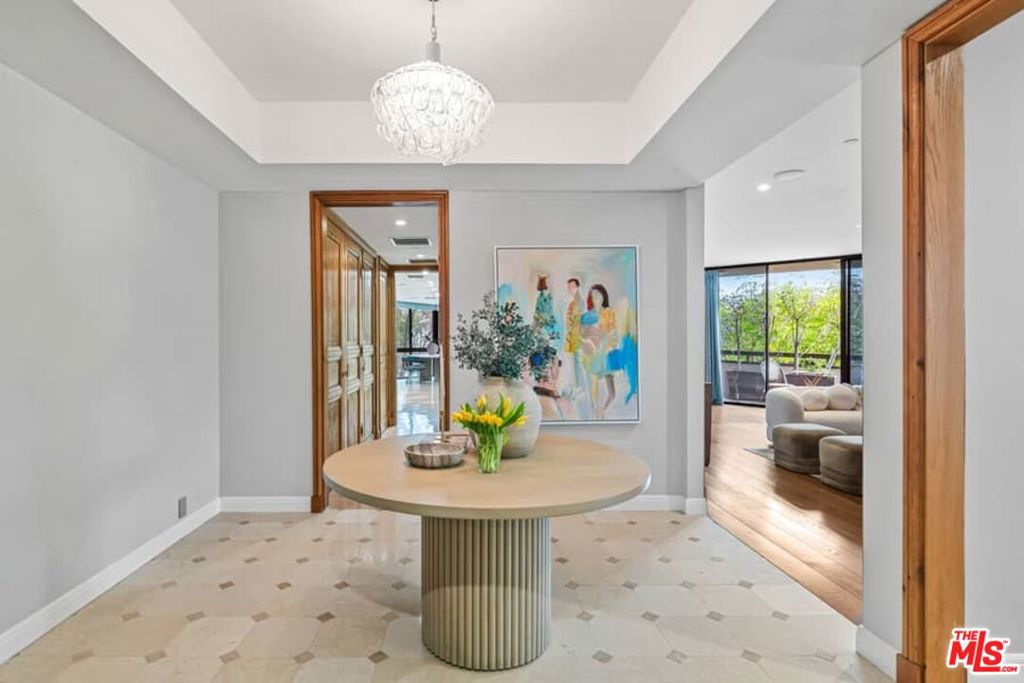 300 N Swall Drive 305