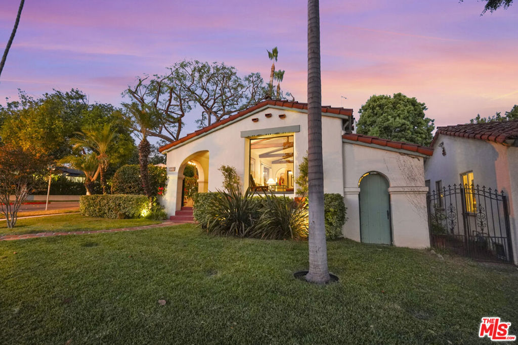 1148 Cordova Avenue