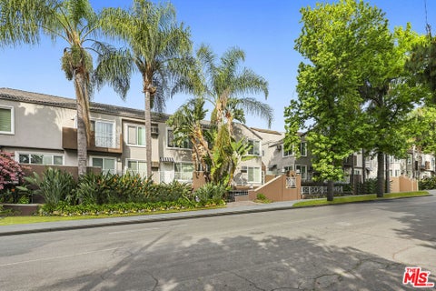 Photo of 355 N Maple Street #108, Burbank, CA 91505 (MLS # 26103580)