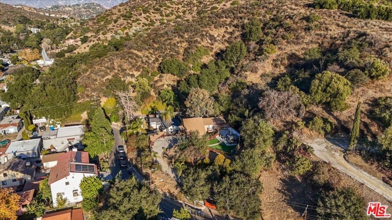 2070 Lilac Lane