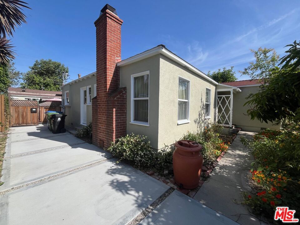 3953 Somerset Drive