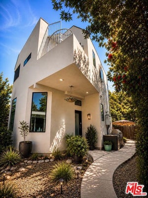 7443 MIDFIELD AVE, LOS ANGELES, CA 90045 - Image aa53da8ca2bb972504d8e392a21ce11e/866925841