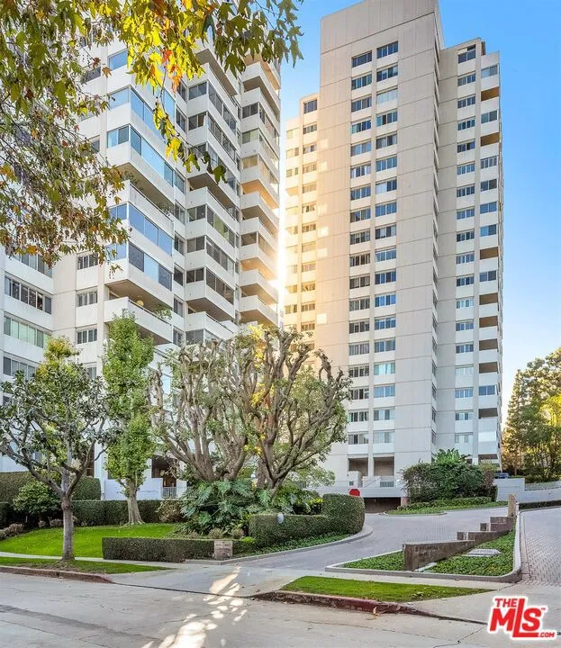 Los Angeles, California 90024, United States, 1 Bedroom Bedrooms, ,1 BathroomBathrooms,Residential,Active,252993