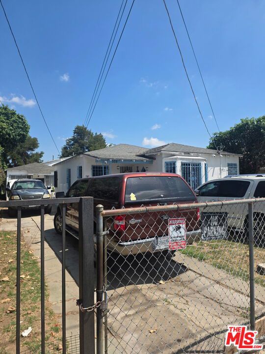 559 W 90th Street