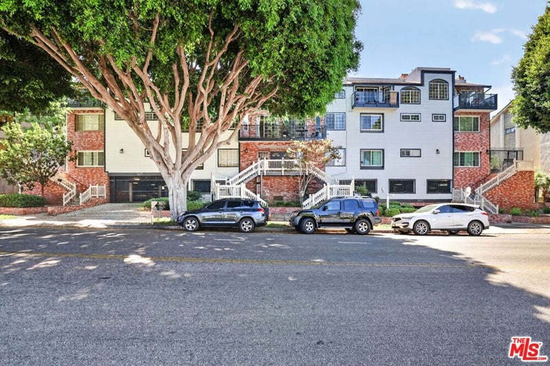2677 Centinela Avenue 401