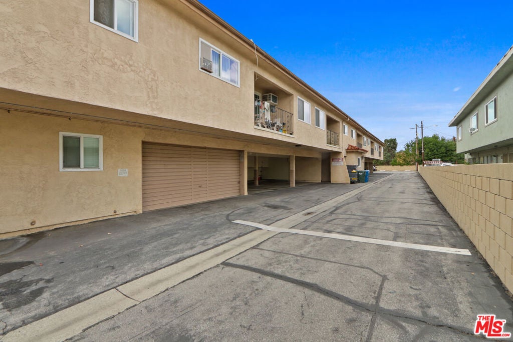 11605 Downey Avenue