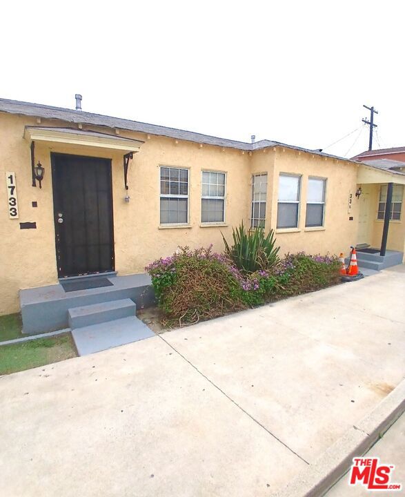 1733 S La Brea Avenue