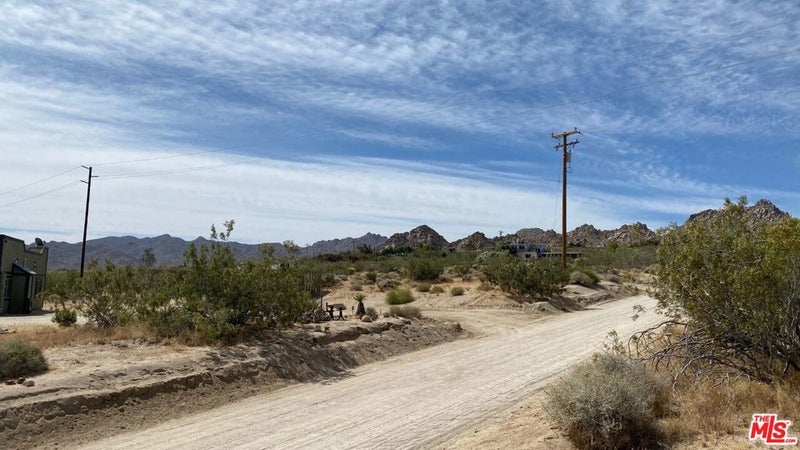 6800 Mojave Ranch Road
