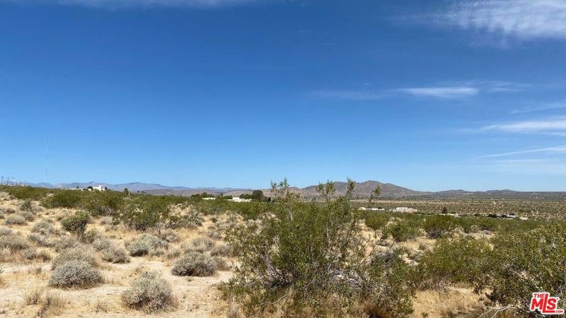 6800 Mojave Ranch Road