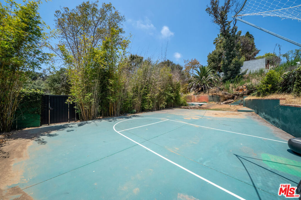 747 Radcliffe Avenue