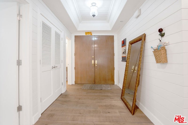 125 N Gale Drive 205