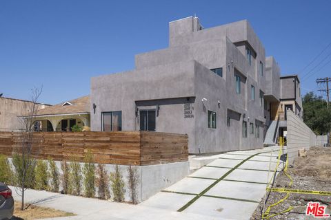 2681 Roseview Avenue Los Angeles CA 90065