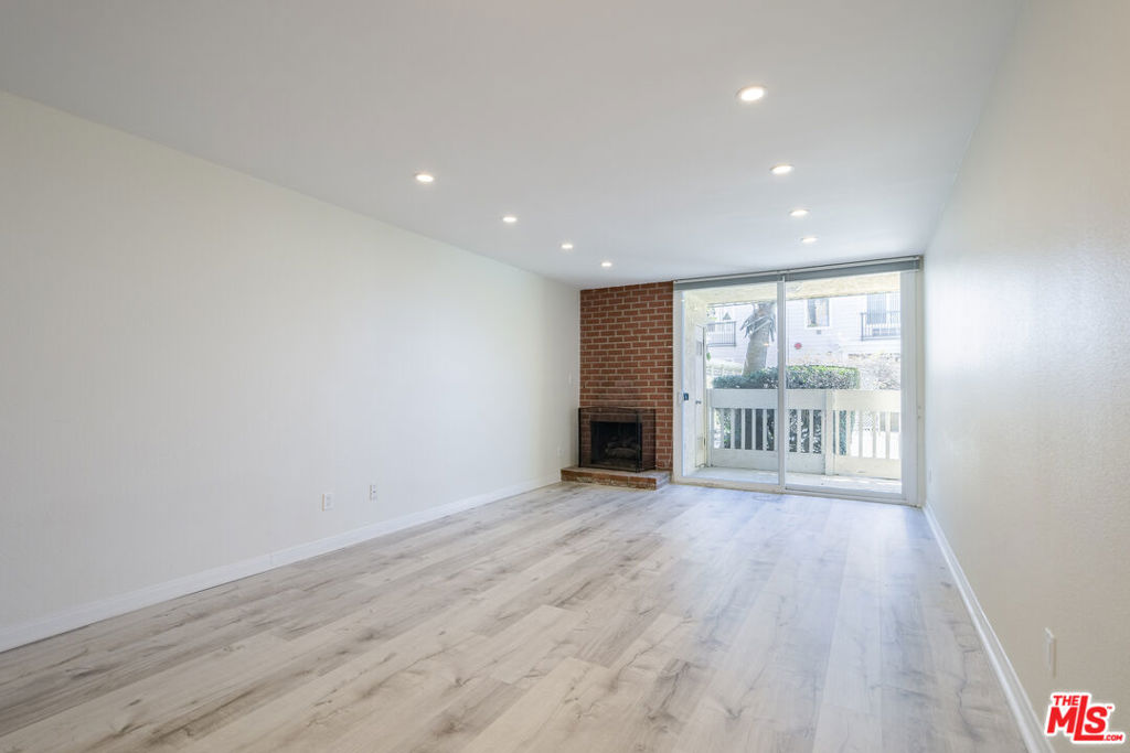 22 Navy Street 103