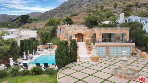 Photo of 31739 Pacific Coast Highway, Malibu, CA 90265 (MLS # 25607255)