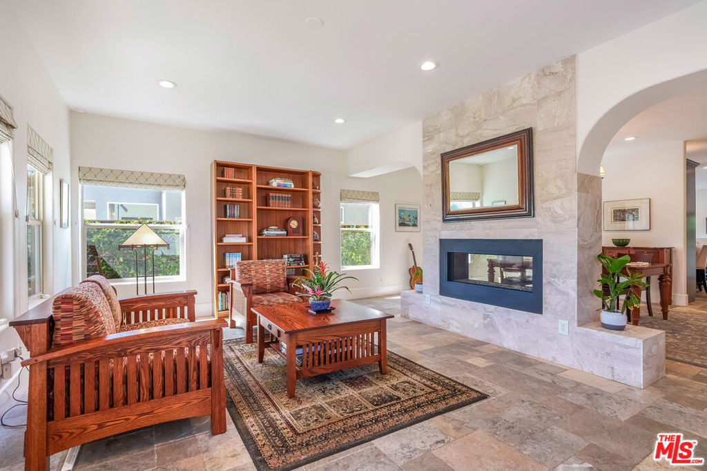 6411 W 85th Street