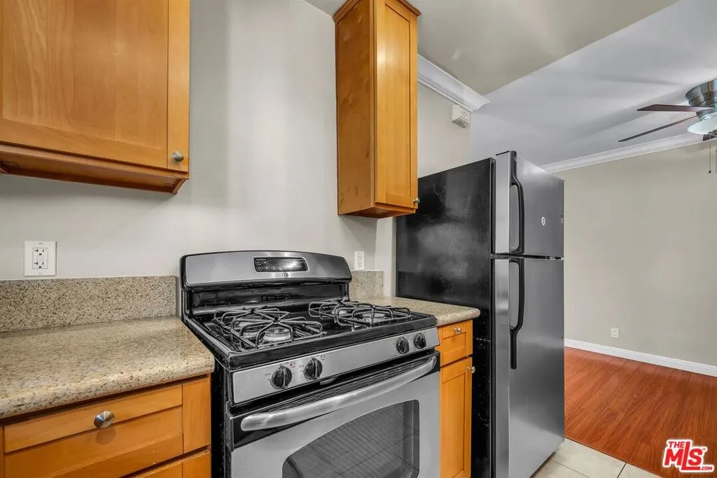 Los Angeles, California 90035, United States, 1 Bedroom Bedrooms, ,1 BathroomBathrooms,Residential,Active,121326