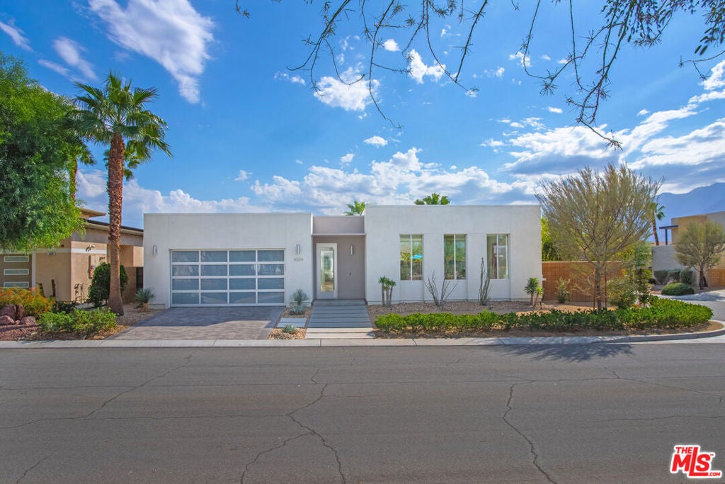 4304 Vantage Lane