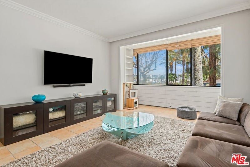 310 Tahiti Way 103