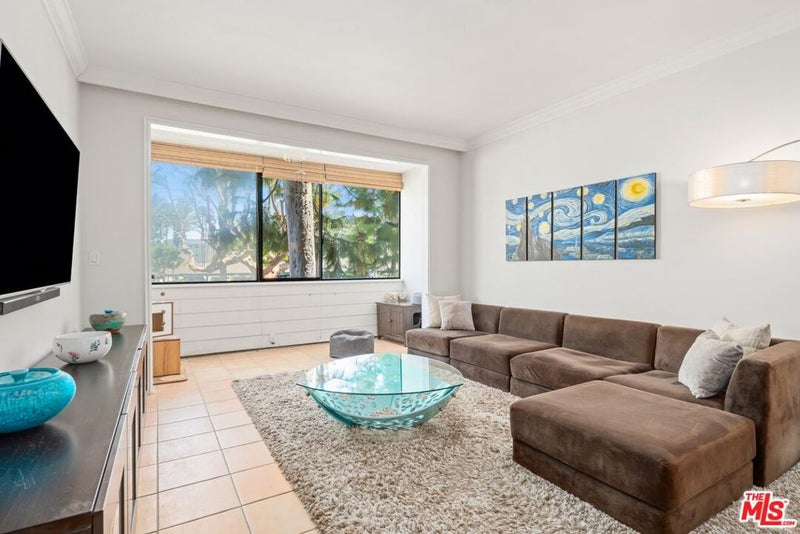 310 Tahiti Way 103