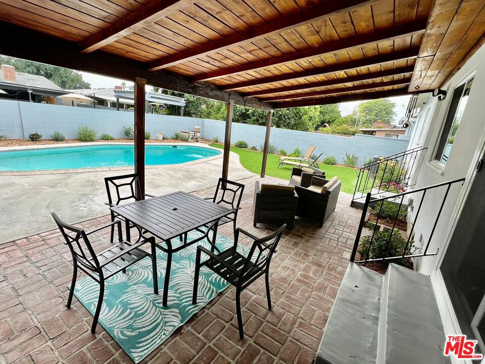 Properties 2 15732 Covello Street