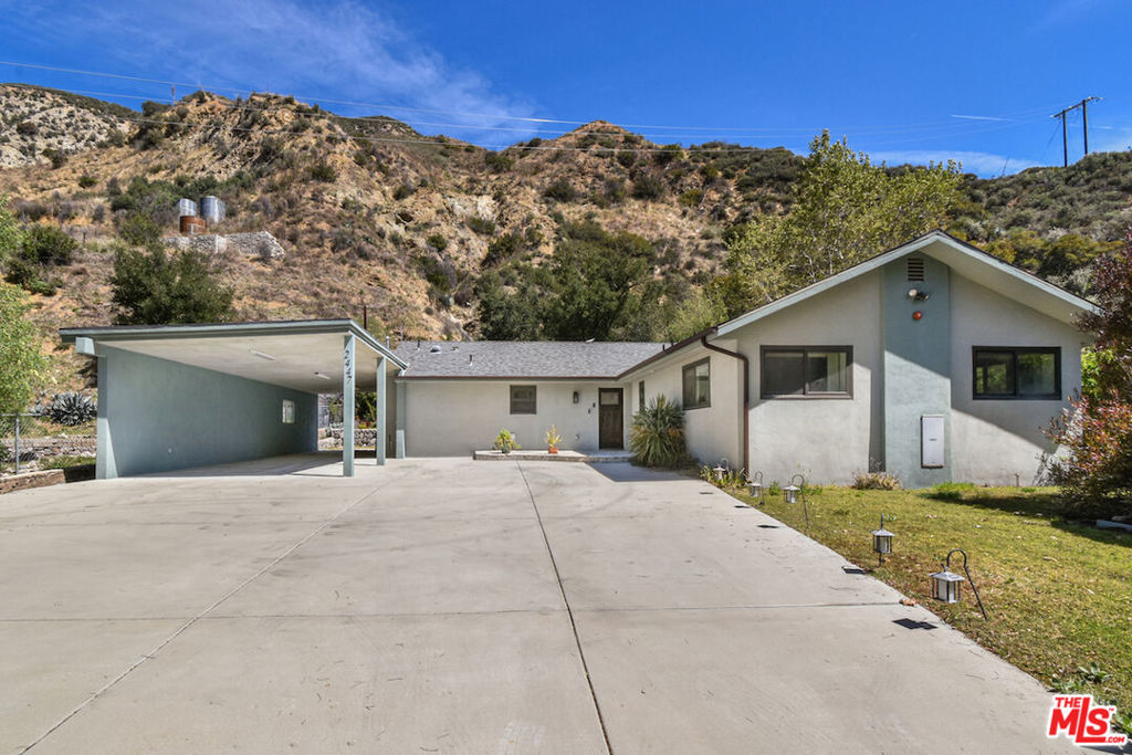2447 Stonyvale Road