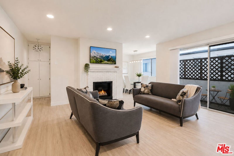 404 San Vicente Boulevard 204
