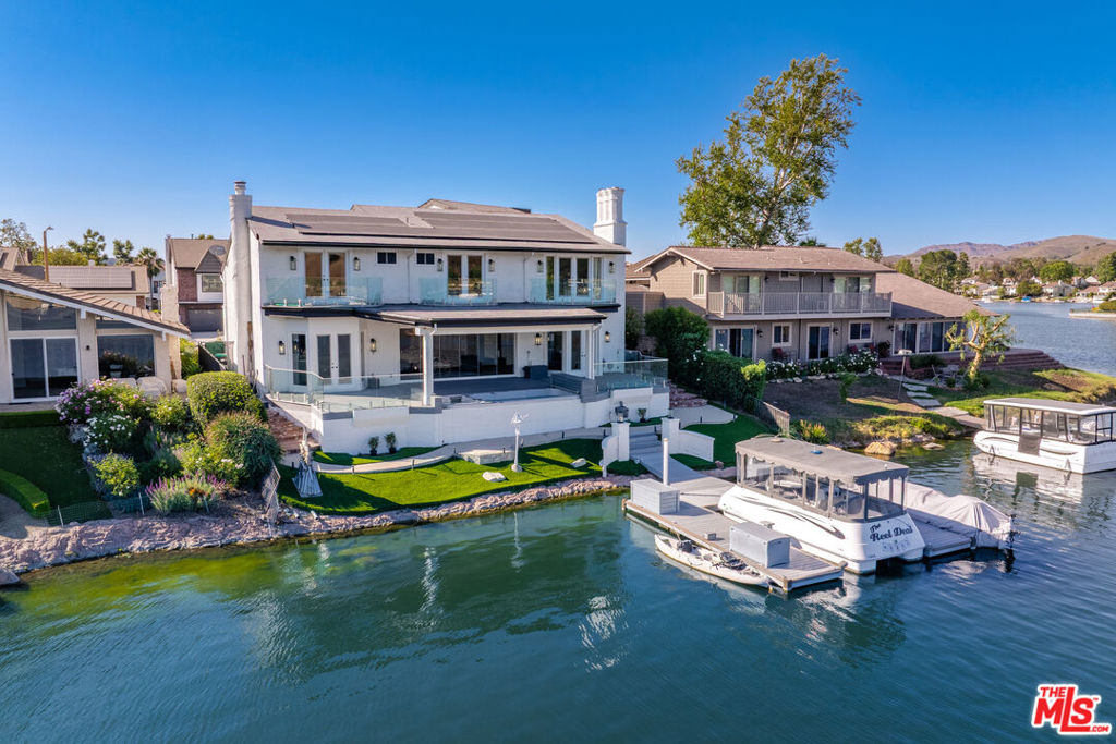 3704 Capstan Circle