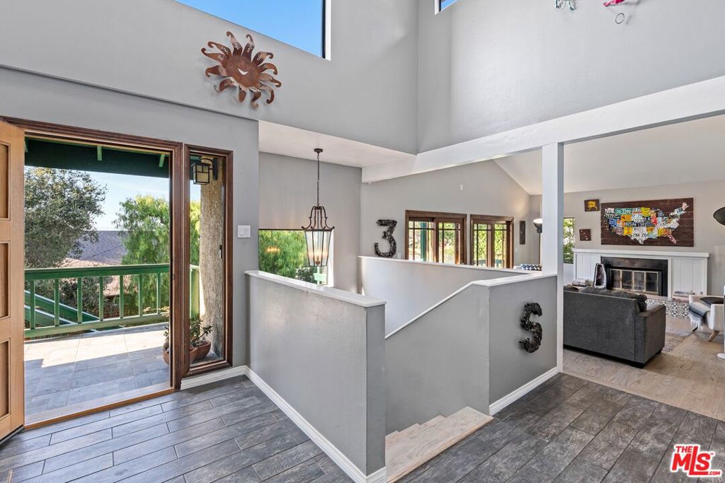 23620 Clover Trail