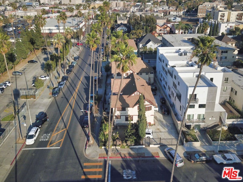 1100 Magnolia Avenue