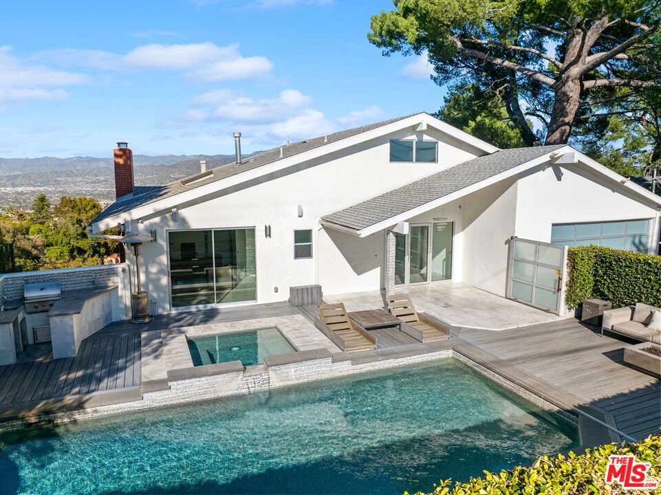 7377 Pyramid Place