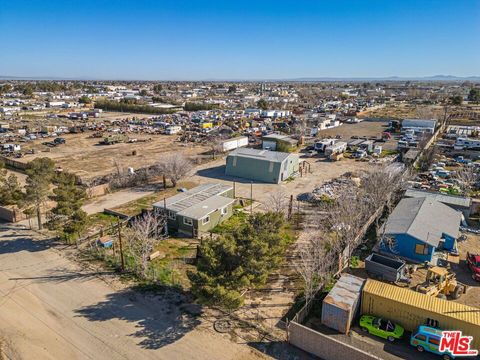 42450 2nd Street Lancaster CA 93535