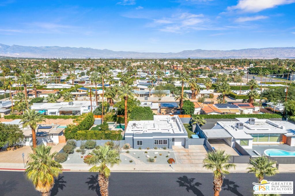 1572 N Riverside Drive