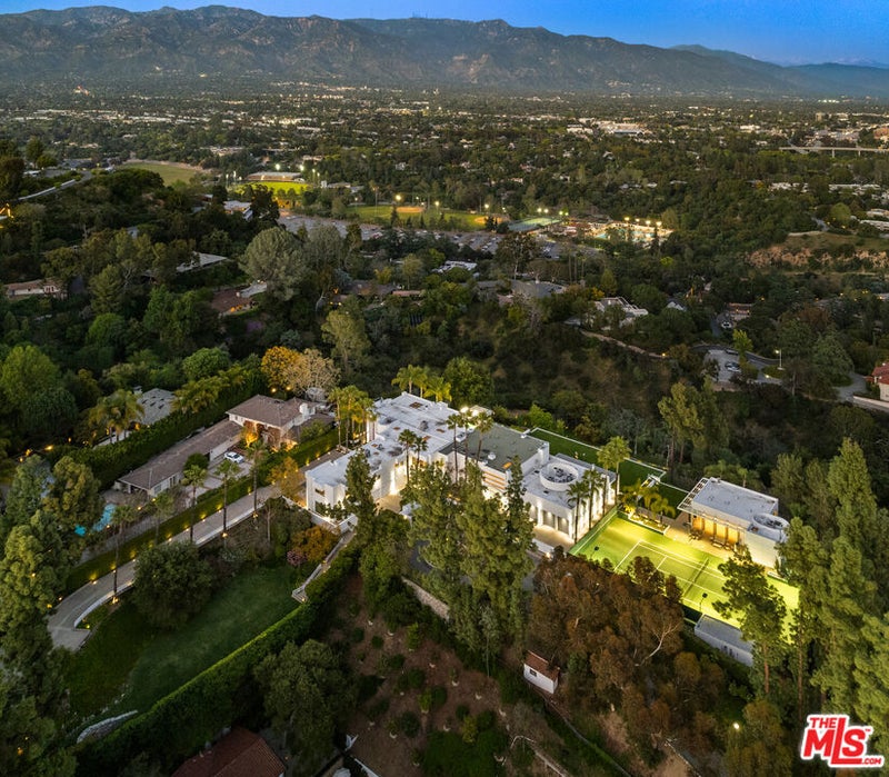 300 N San Rafael Avenue