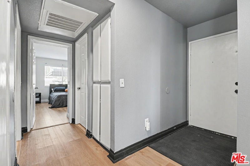 2596 Avenida Del Vista G104