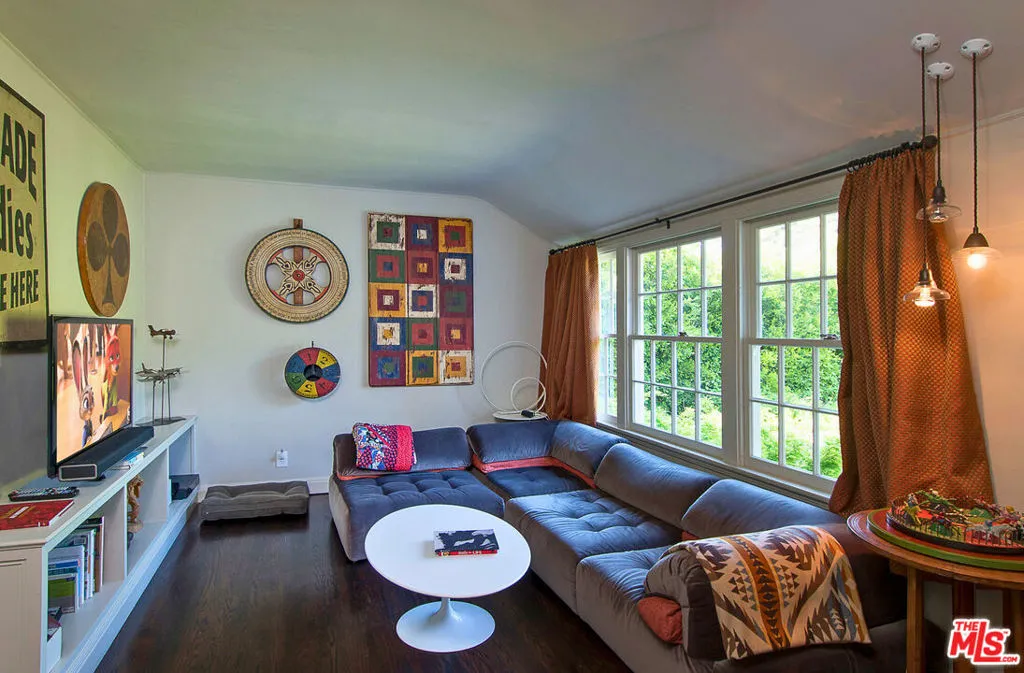 Santa Monica, California 90402, United States, 4 Bedrooms Bedrooms, ,4 BathroomsBathrooms,Residential,Active,143134