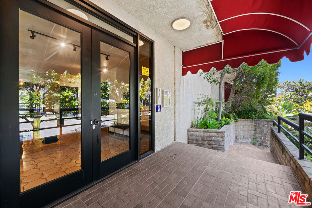 1360 S. Beverly Glen