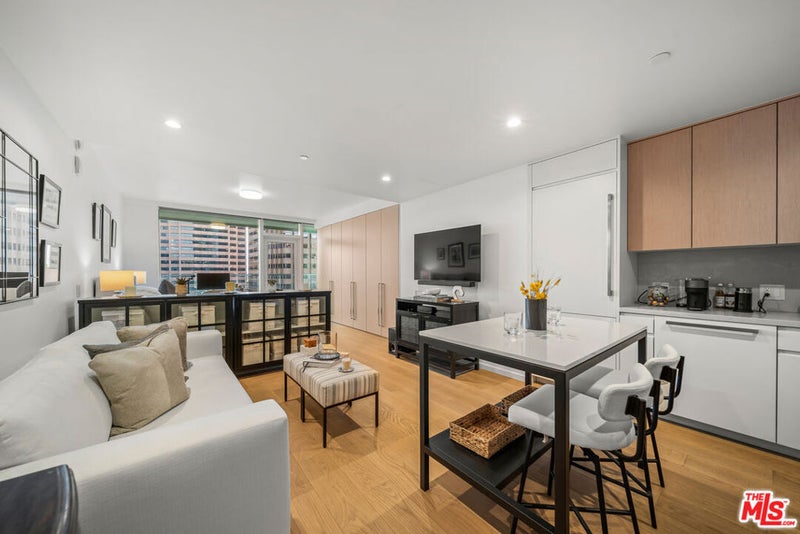 877 Francisco Street #1715