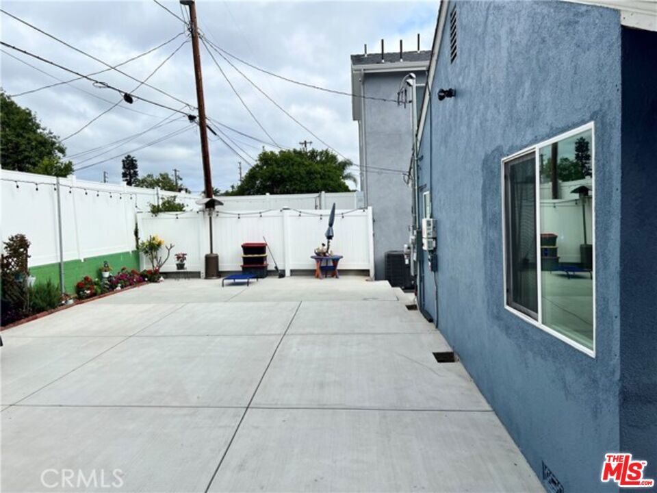 10937 Whitaker Avenue