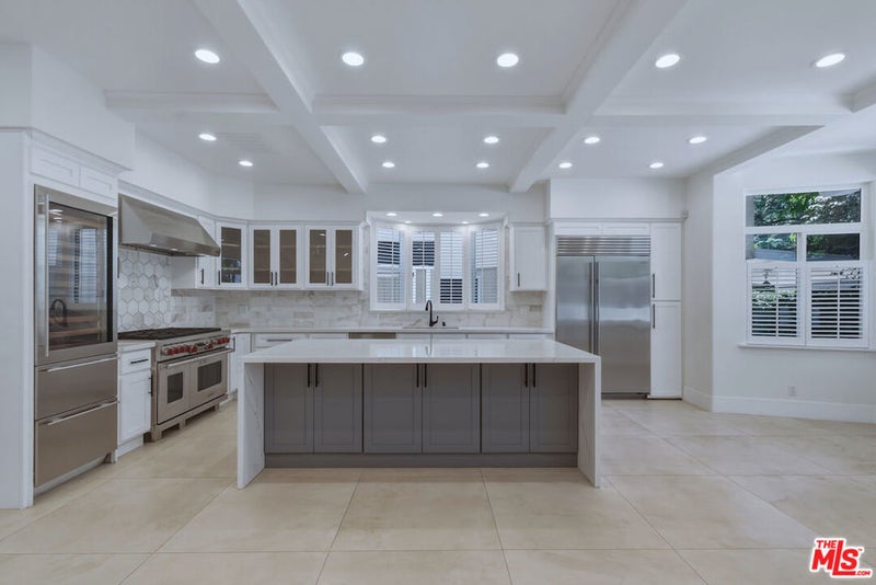 14713 Valleyheart Drive