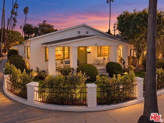 828 CRESTMOORE PL, VENICE, CA 90291 - Image ae567bd2edb2ec1d1edad023792e5e6b/1810042146