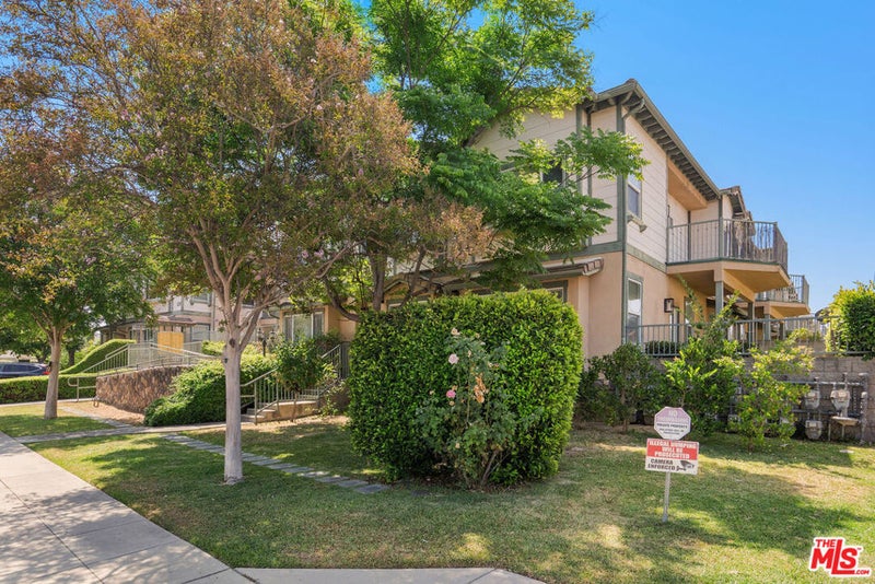 1128 W Duarte Road A