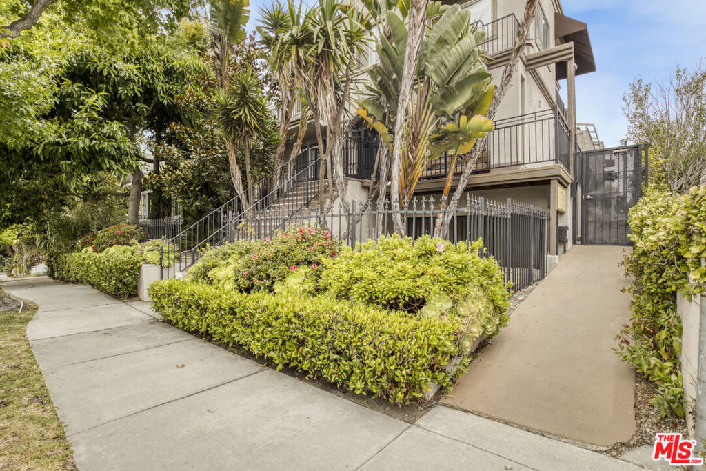 Properties 2 1837 18th Street