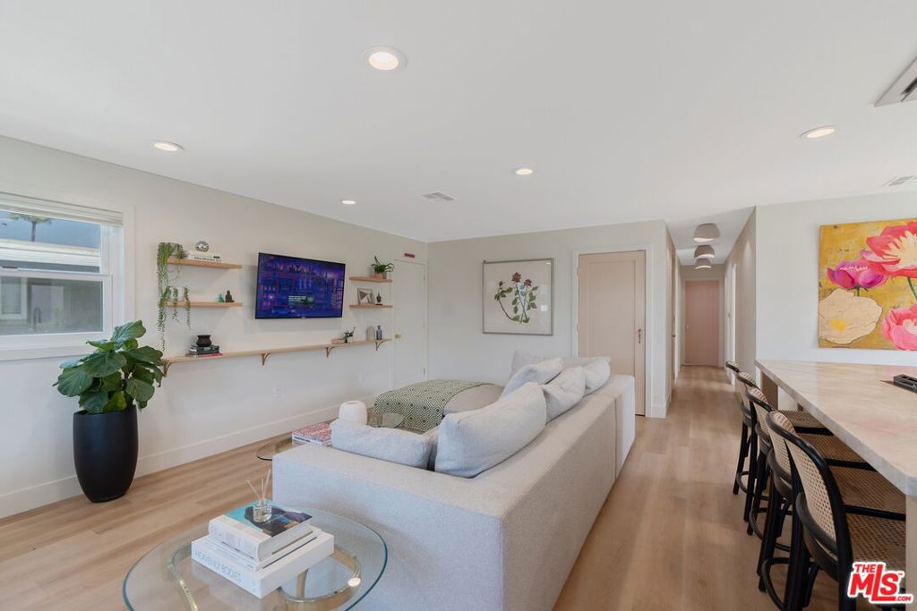 29500 Heathercliff Road 10