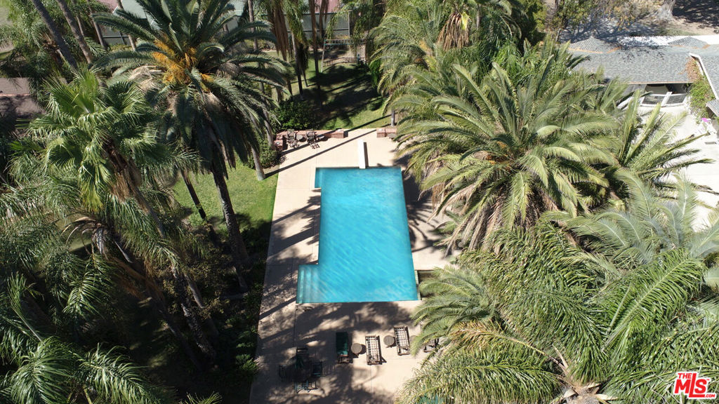 17545 Parthenia Street